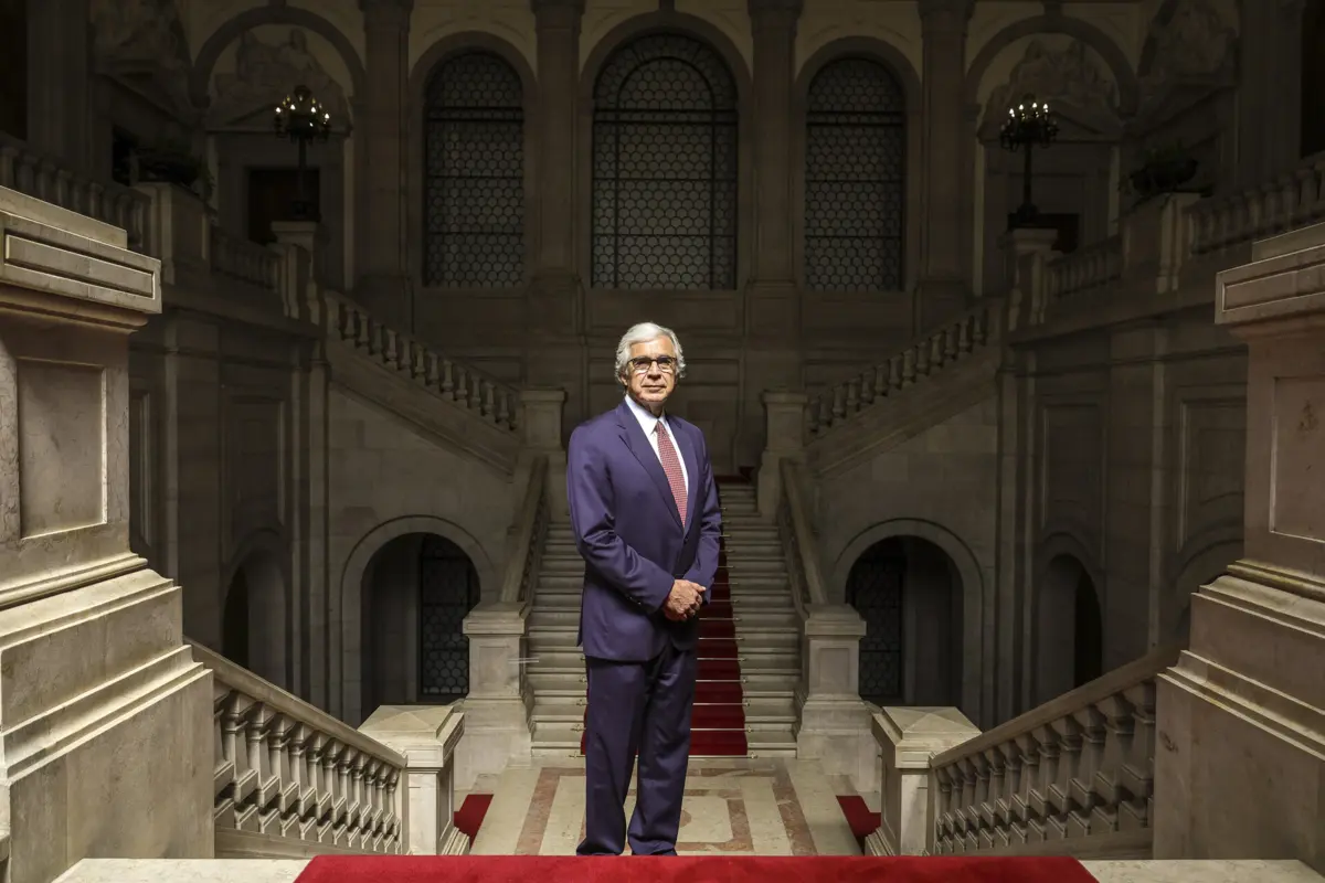 Para Aguiar-Branco, "os deputados é que têm de proteger e prestigiar a Assembleia da República”