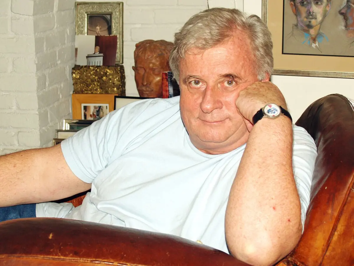 Imagem de contexto do artigo Morreu o escritor Edmund White, autor de "A Vida Privada de Um Rapaz"