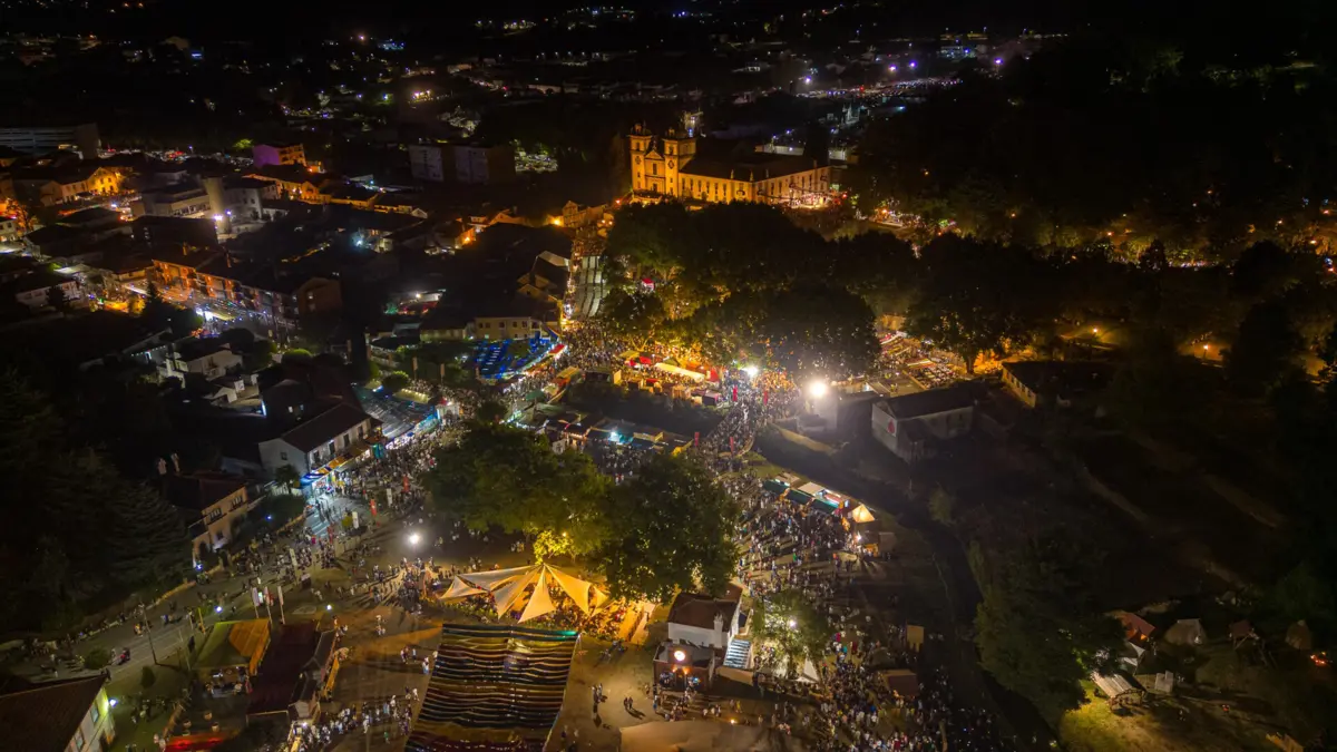 A 26.ª edição da Viagem Medieval termina este domingo