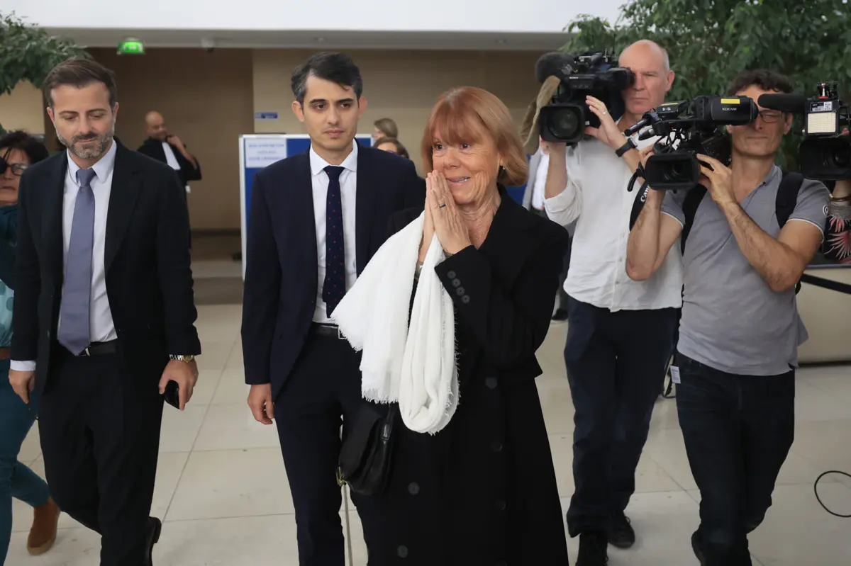 Gisèle Pelicot tem-se tornado num símbolo contra a violência sexual, em França