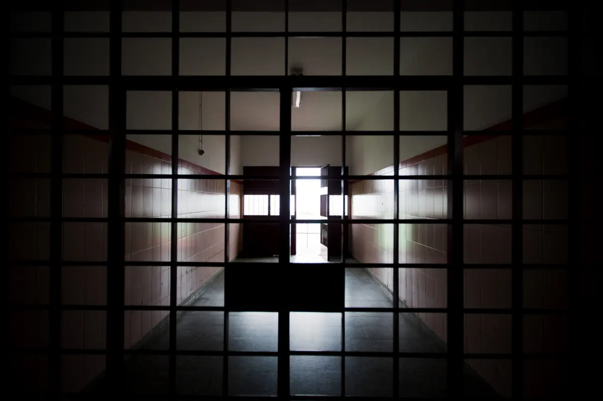 Apresentado a tribunal, foi-lhe decretada a medida de coação mais gravosa