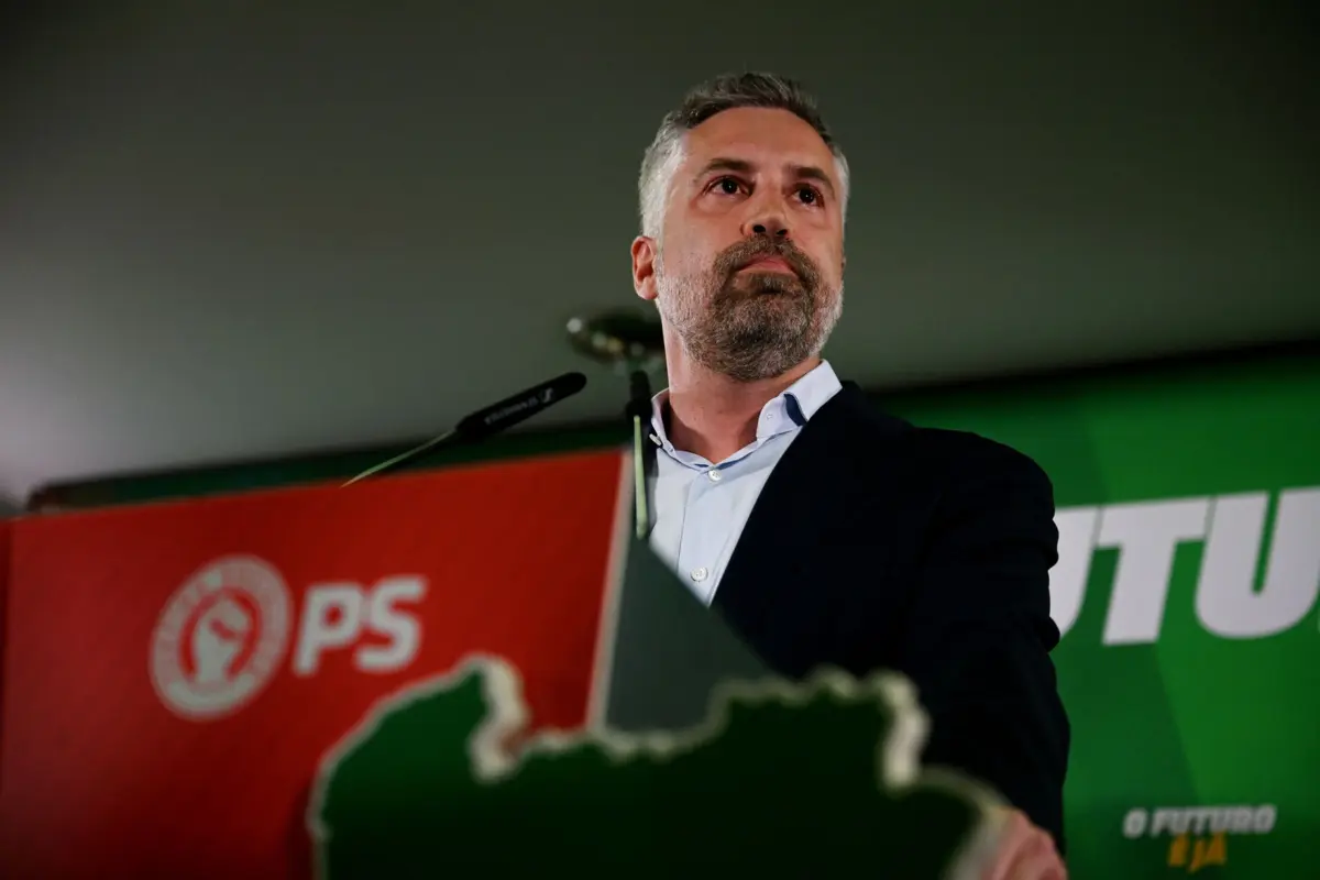 A averiguação preventiva foi aberta em abril deste ano e estava relacionada com a compra de duas casas, uma em Lisboa e outra em Montemor-o-Novo