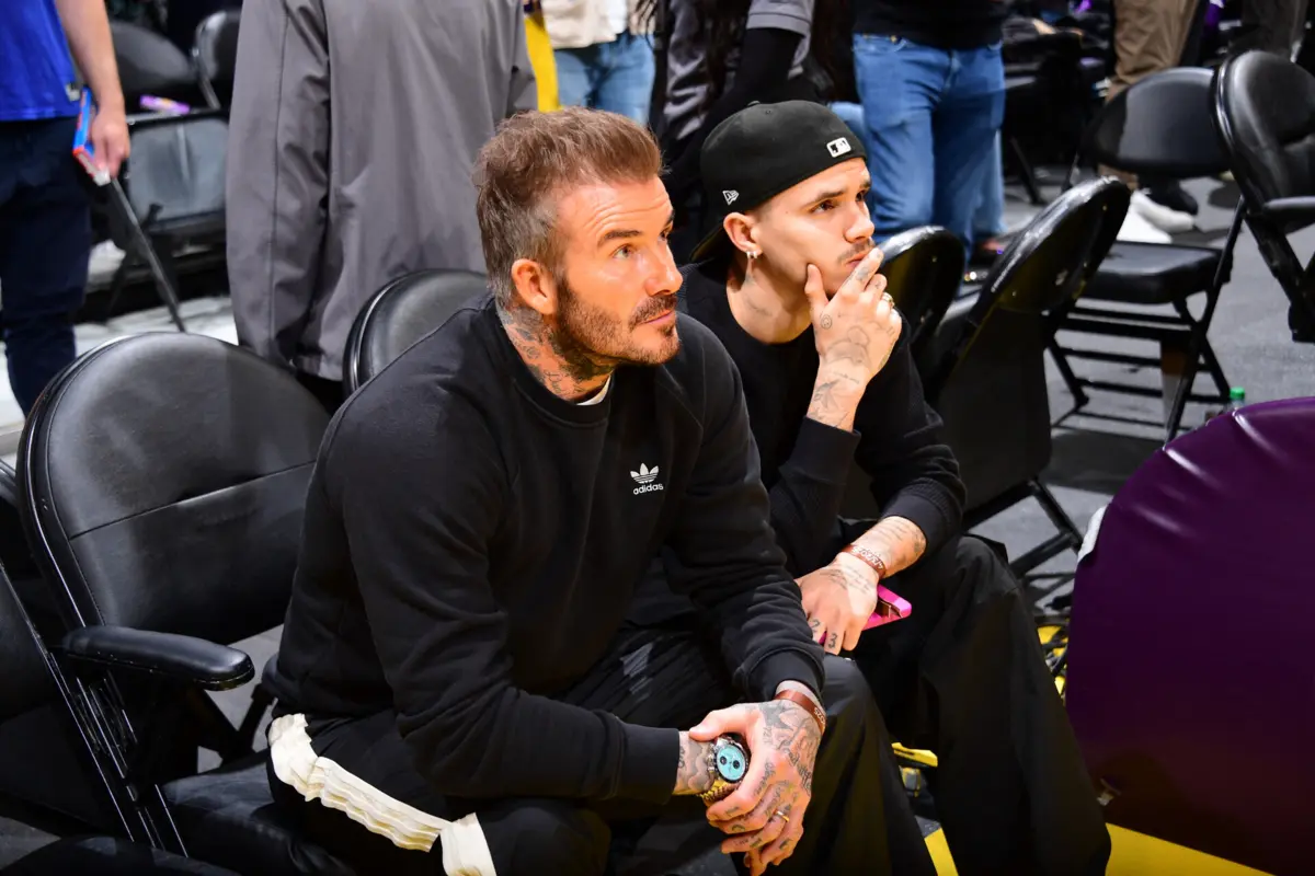 David Beckham com o filho Romeo, que namora atualmente a DJ Kim Turnbull