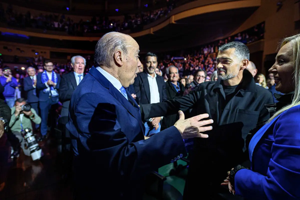 Conceição apareceu de surpresa na cerimónia de recandidatura de Pinto da Costa, em 2024