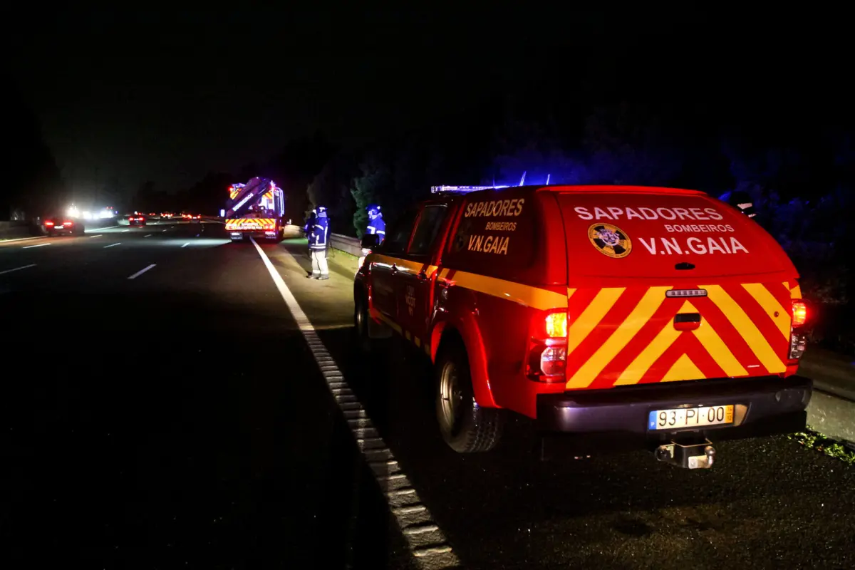 Imagem de contexto do artigo Três feridos em colisão na A1 em Santa Maria da Feira