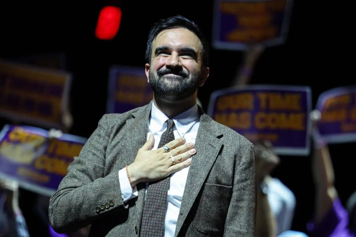 Caminhar por Nova Iorque com Mamdani nesta primavera e verão foi como assistir ao nascimento de uma estrela