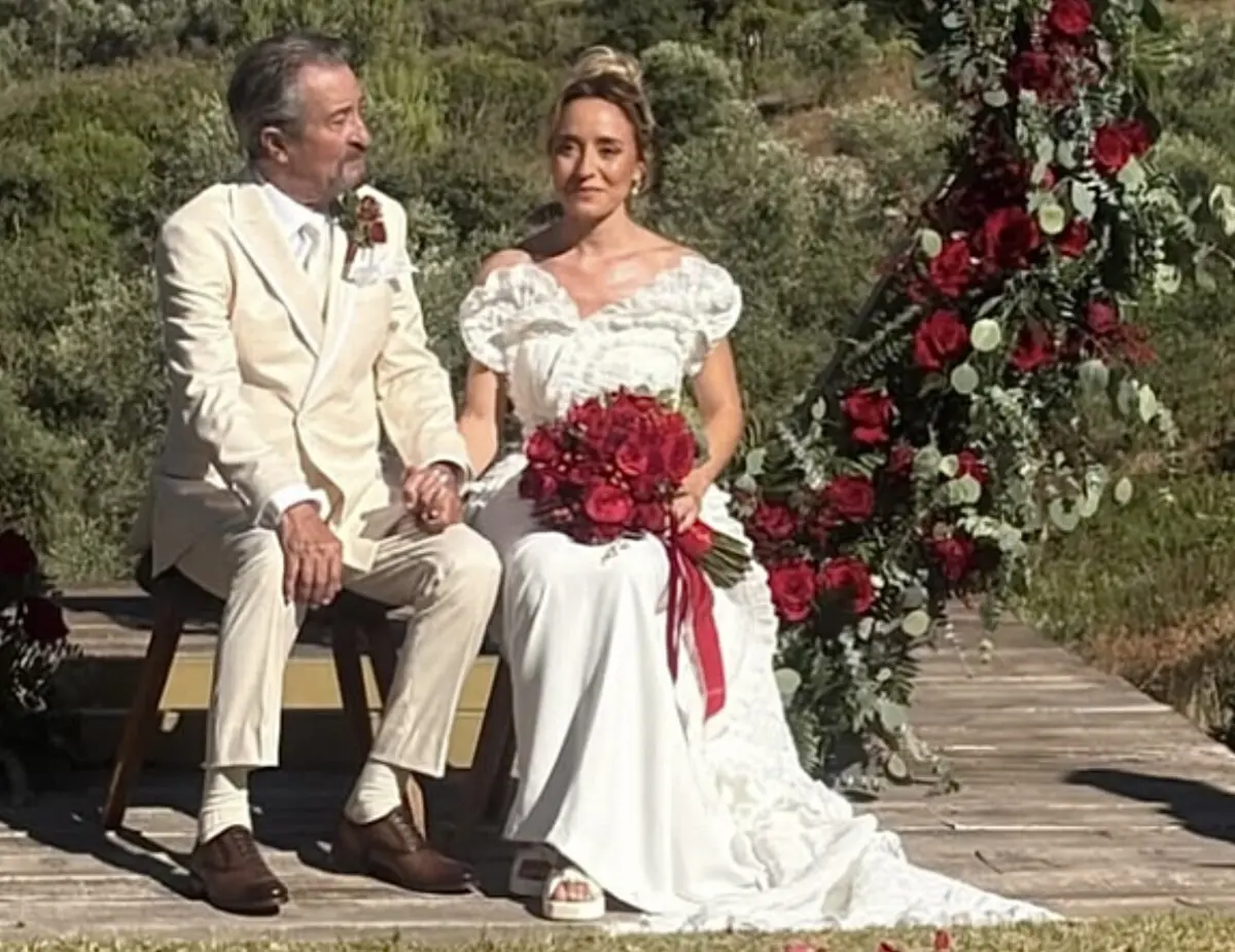 Após 16 anos de vida em comum, Carlos Areia e Rosa Bela já são marido e mulher