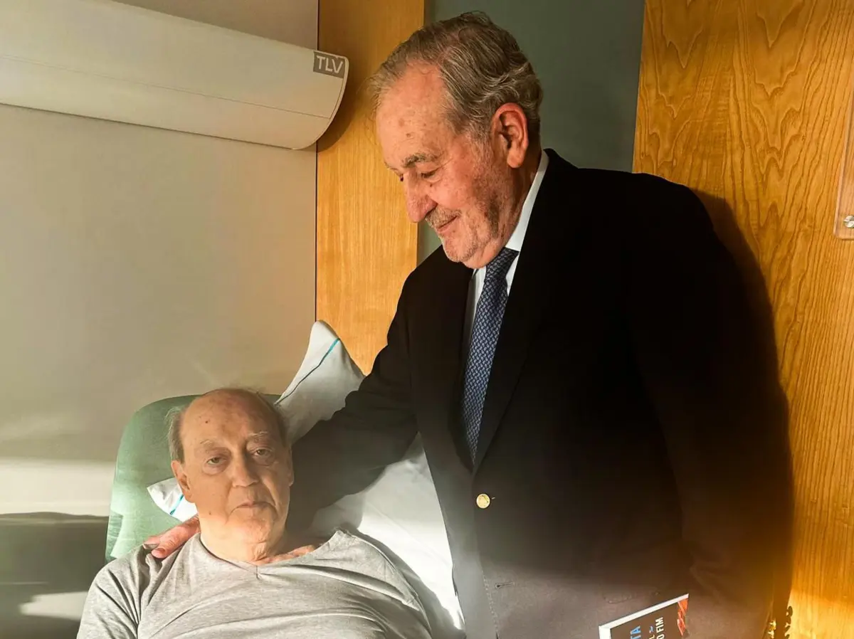 Encontro entre Pinto da Costa e Ramalho Eanes durou pouco mais de uma hora e meia. Antigo presidente dos dragões ficou feliz com a visita