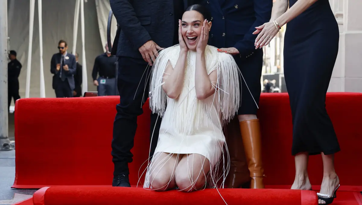 A artista já defendeu várias vezes o país natal e o seu exército, até por ter servido as forças armadas israelitas