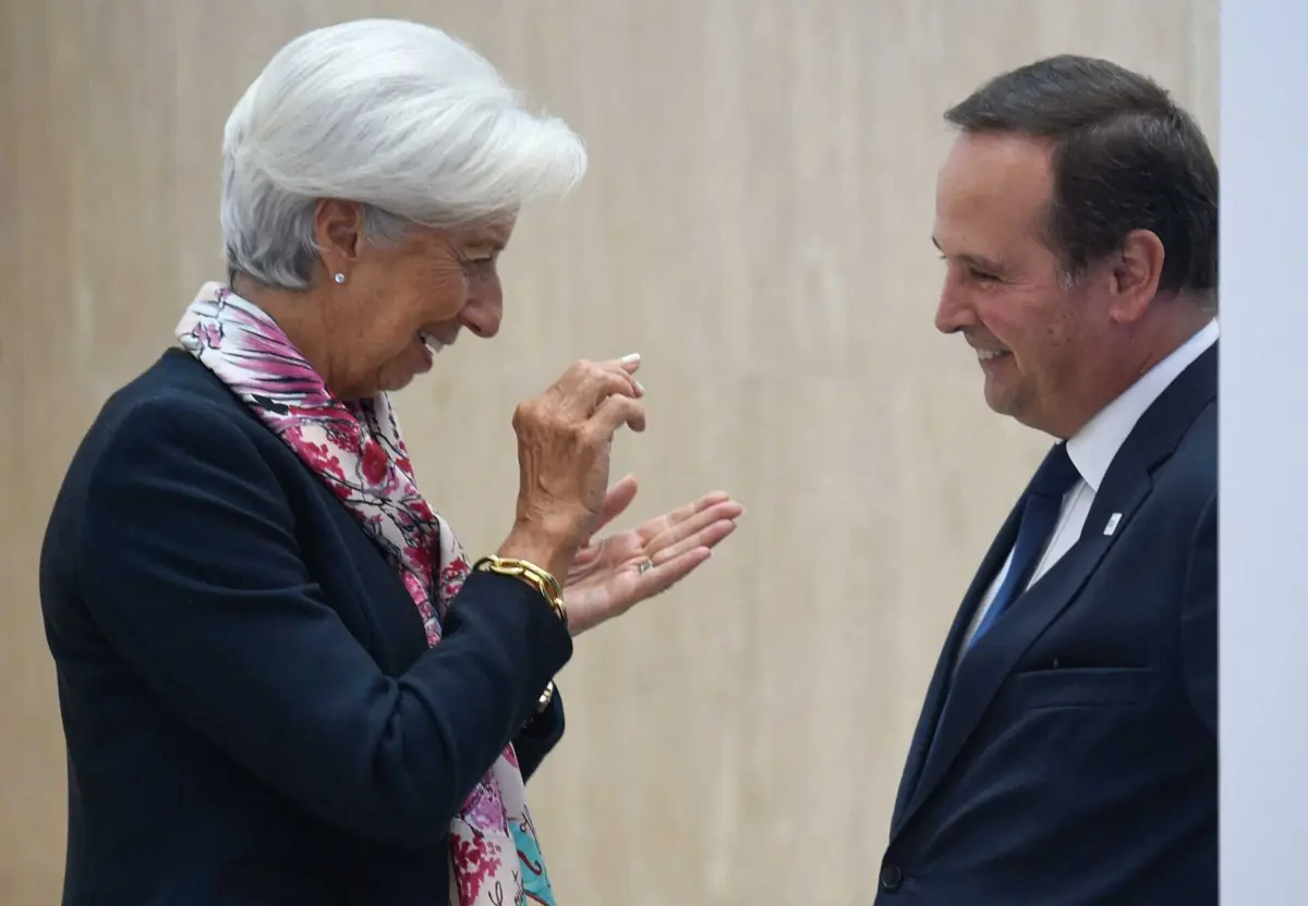 O ministro das Finanças, Fernando Medina, acompanhado pela presidente do Banco Central Europeu, Christine Lagarde, na semana passada