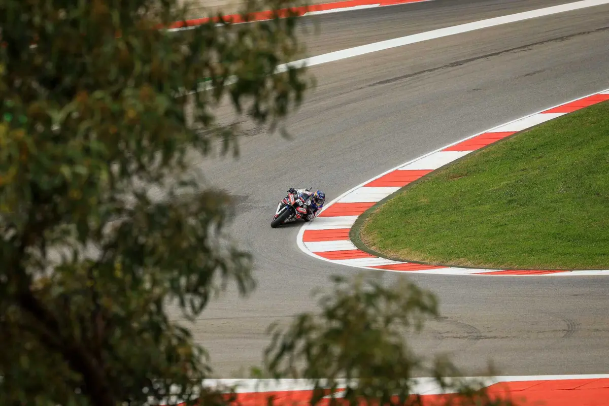 Miguel Oliveira ficou longe dos mais rápidos