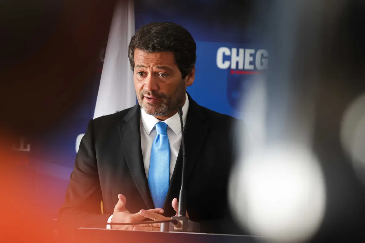 André Ventura disse não se ter apercebido da situação