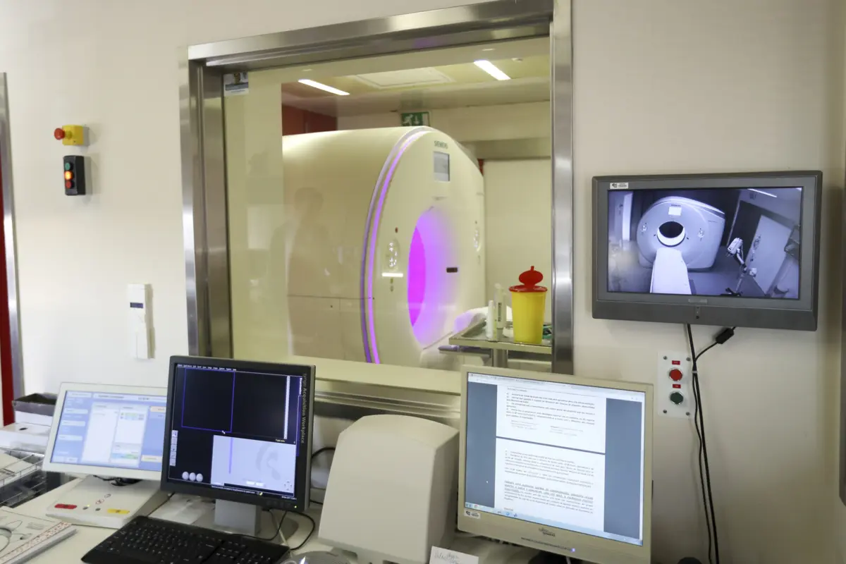 Radiologista italiano investigado por ter usado máquina hospitalar no seu gato