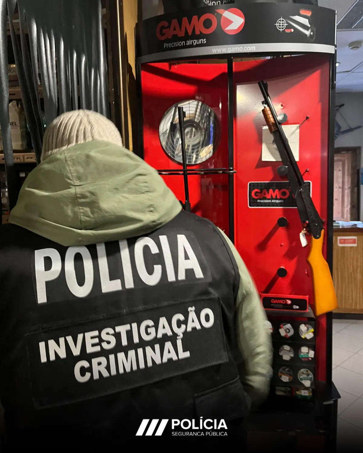 Detenção esteve a cargo do Departamento de Armas e Explosivos