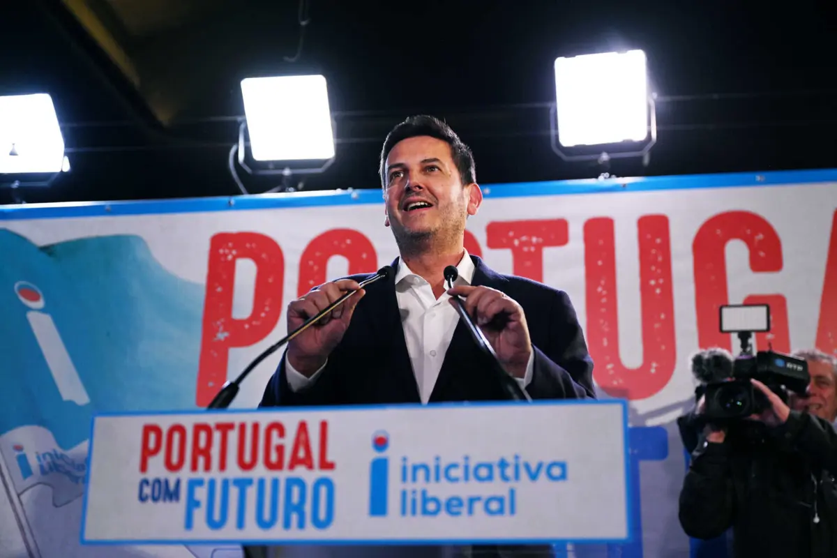 IL vai votar a favor da moção de confiança do Governo