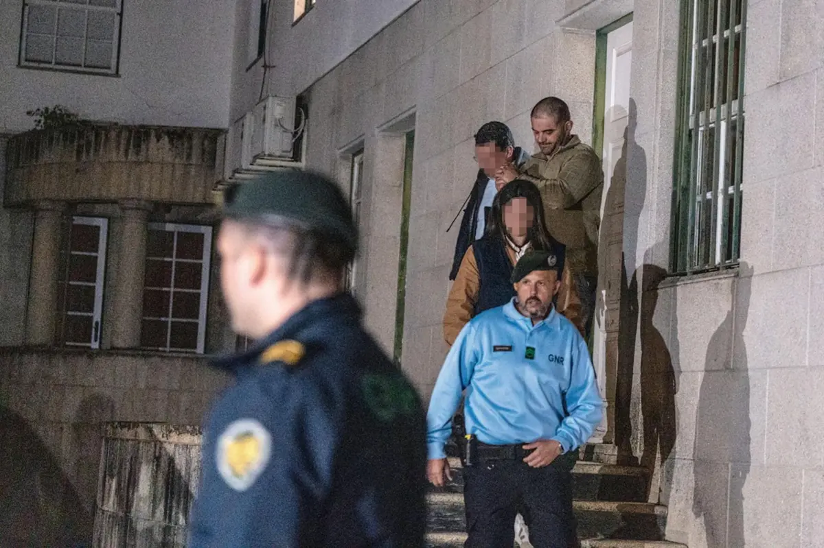 Mandado de detenção europeu para francês suspeito de duplo homicídio em Portugal - JN