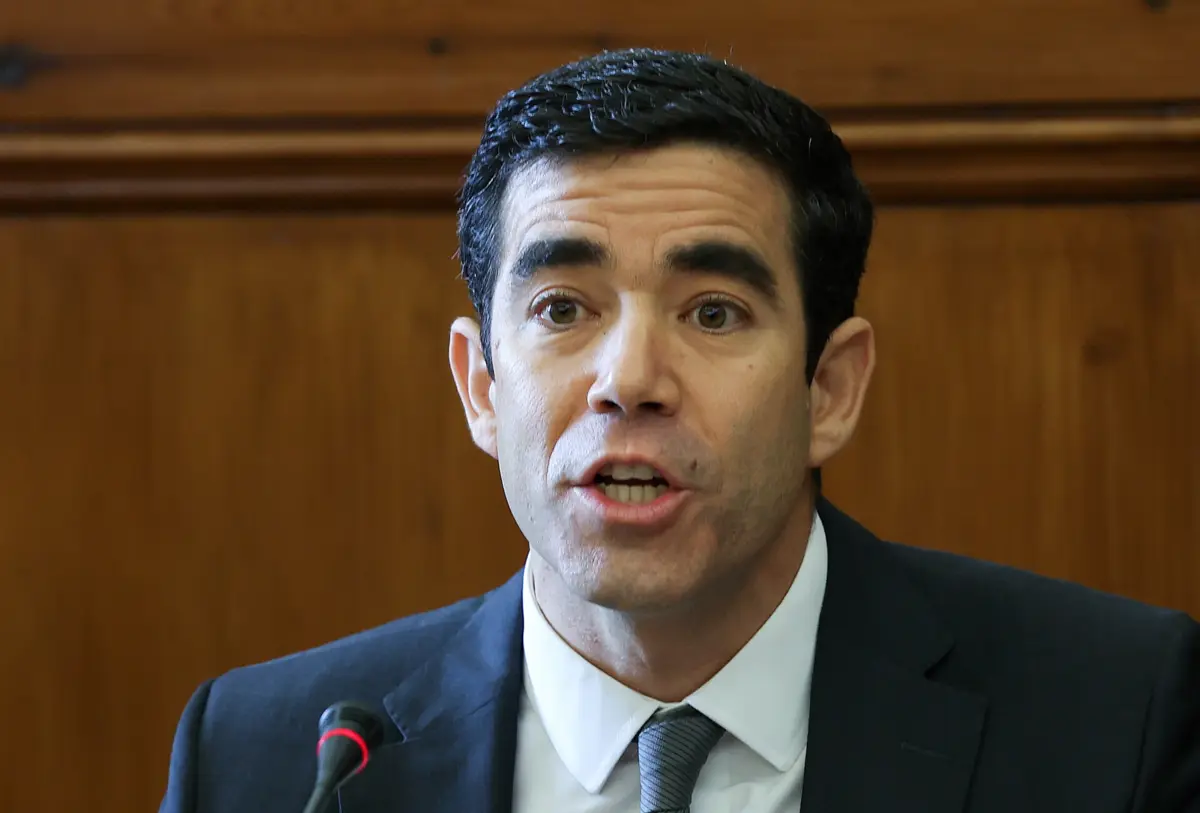 António Leitão Amaro, ministro da Presidência, diz que os números serão conhecidos nas próximas semanas