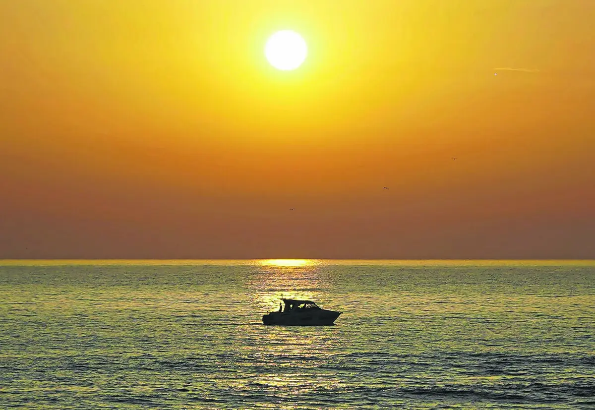 O barco controlado pelo agente trouxe a droga do alto mar até ao Algarve