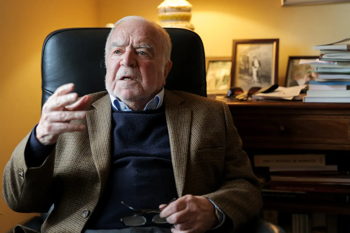 Manuel Alegre é um dos signatários