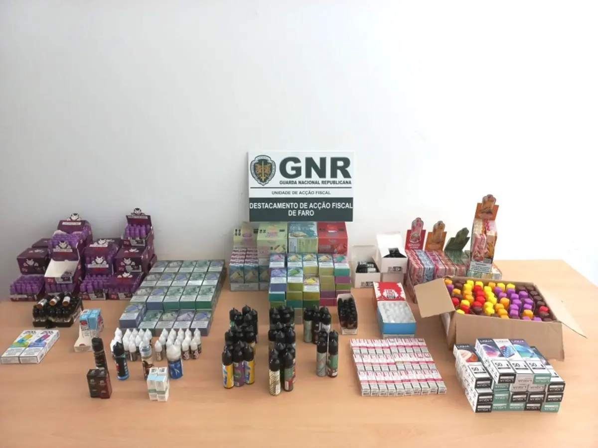 O produto apreendido está avaliado em 9695 euros