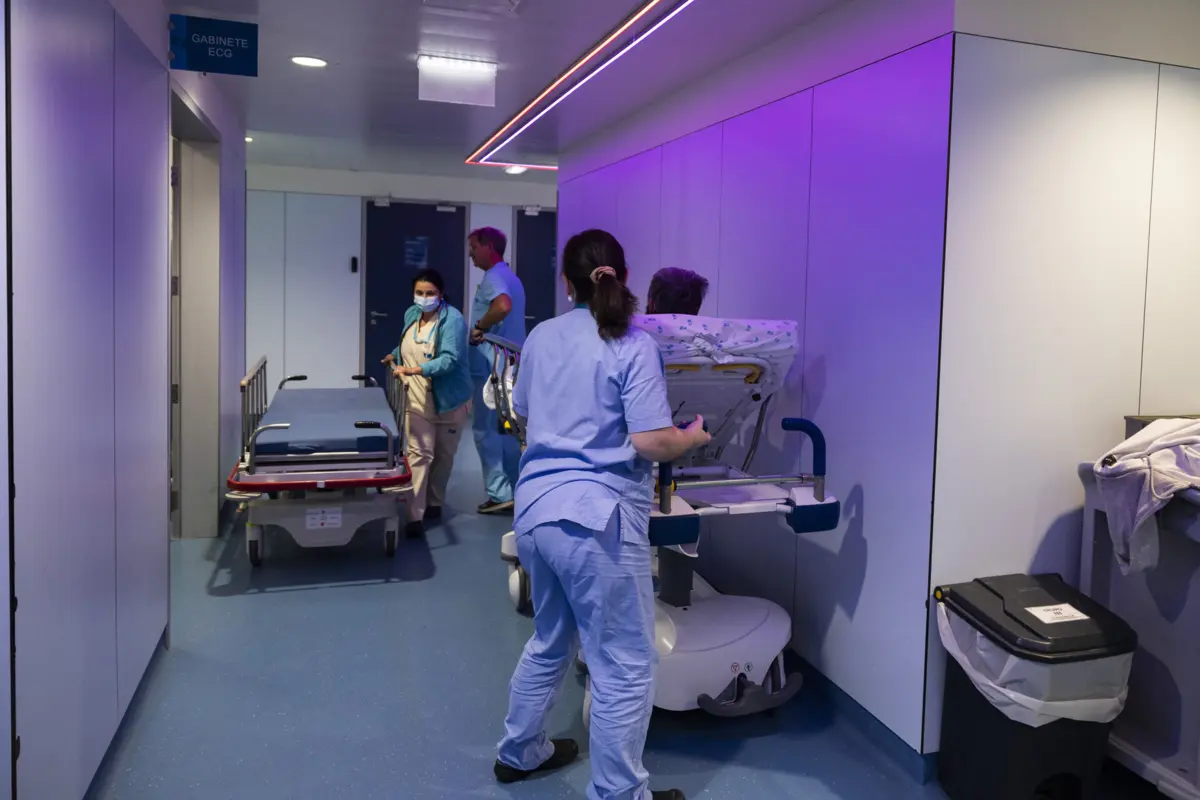 Seis urgências encerradas esta terça-feira e no dia de Ano Novo