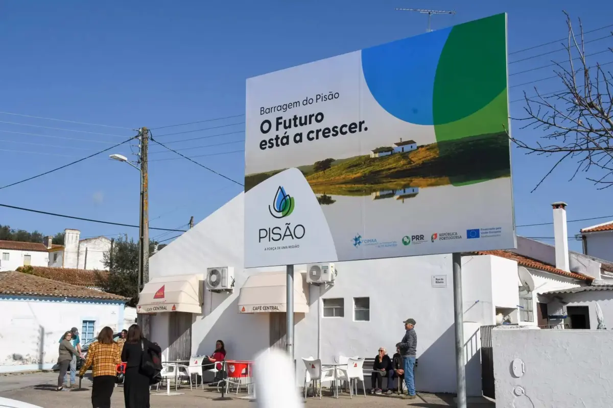 Na aldeia do Pisão, ainda vivem 70 moradores