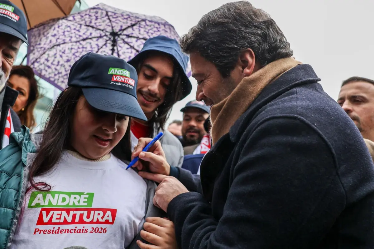 "Isto não é o Bangladesh" é uma das mensagens que consta dos cartazes da candidatura de André Ventura e uma das frases mais repetidas pelo líder do Chega