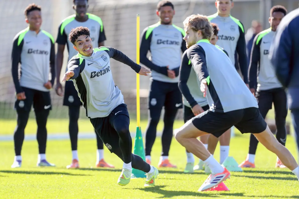 Hjulmand e Simões distinguidos