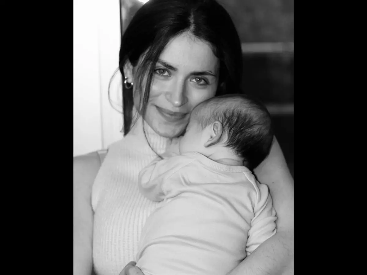 Imagem de contexto do artigo Filho da atriz Mikaela Lupu nasceu em casa