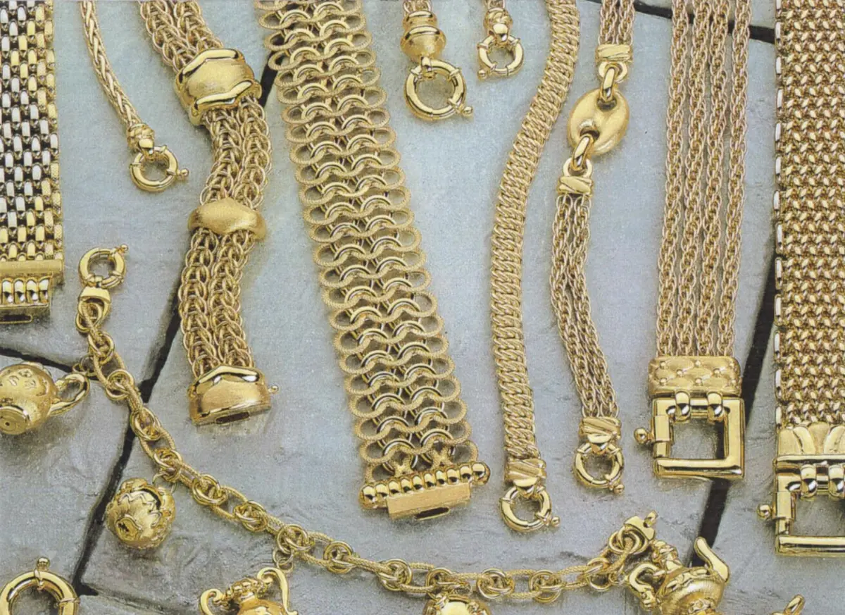 As suspeitas foram constituídas arguidas, mas a investigação continua