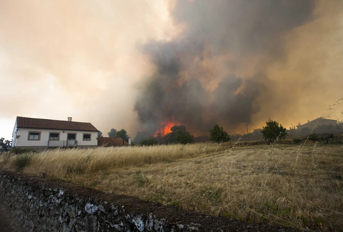 Um dos acidentes com um helicóptero AS350 - Écureui em Portugal aconteceu durante o combate a um incêndio em Alijó em 2017