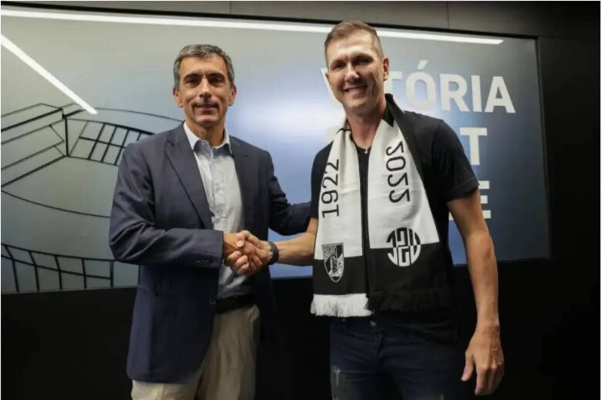 Paulo Turra está de saída do Vitória de Guimarães