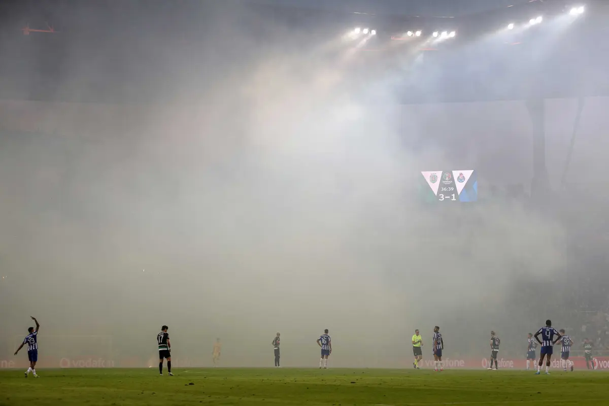 O processo foi classificado de "natureza urgente"