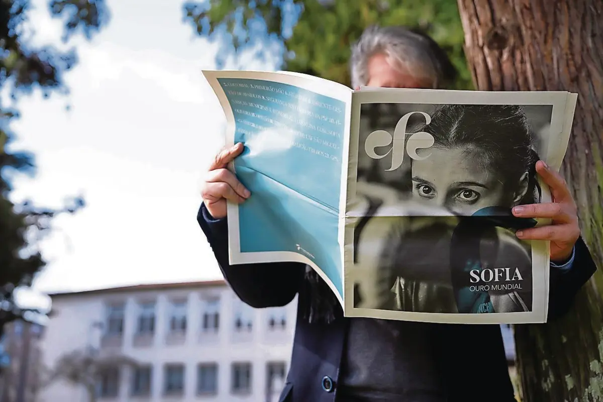 Nova publicação da Câmara assemelha-se a um jornal normal