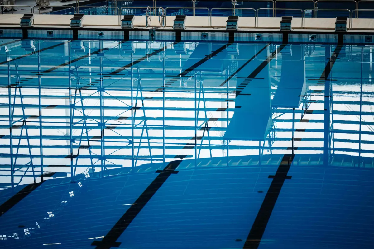 Imagem de contexto do artigo Relação permite que treinador de natação condenado por assédio volte a dar aulas