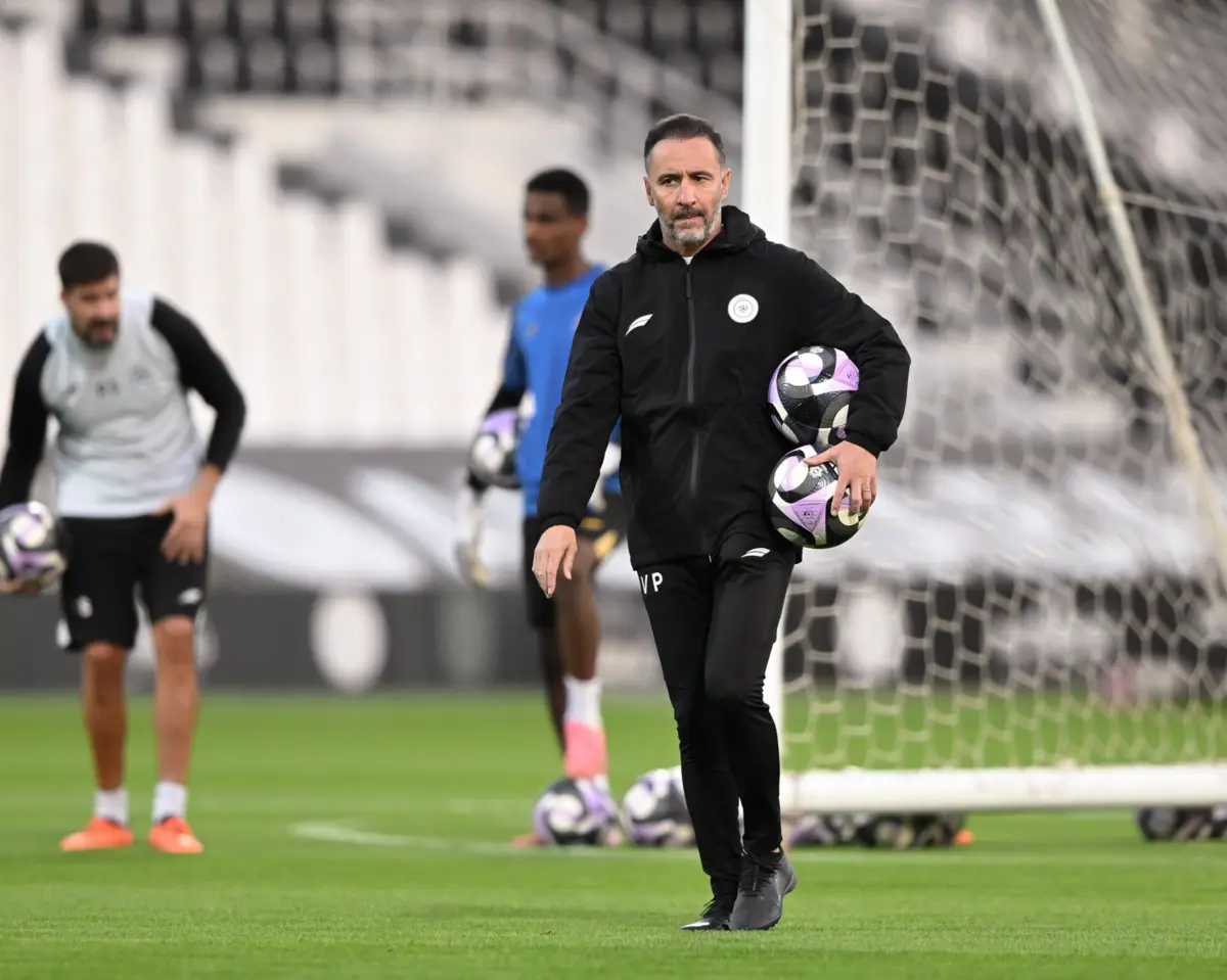 Vítor Pereira orienta o emblema árabe há duas épocas