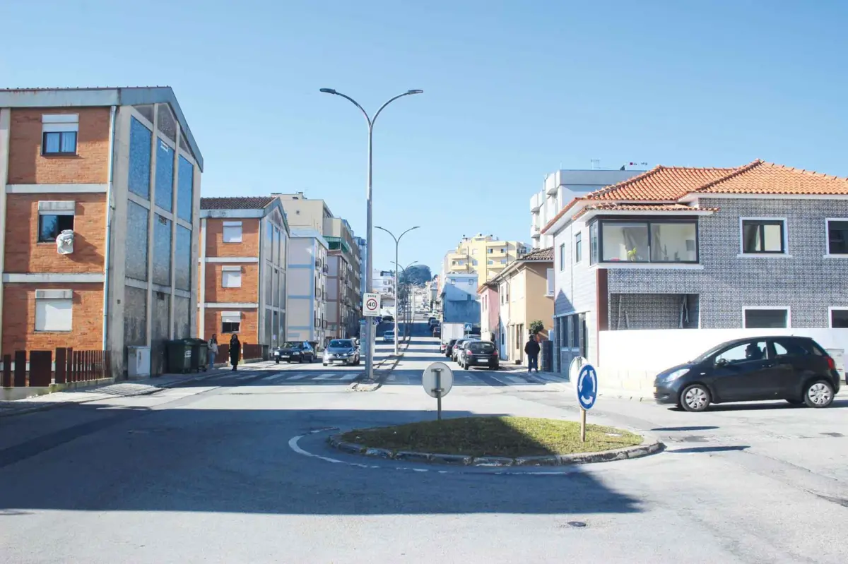 Avenida do Brasil é um dos principais acessos de S. João da Madeira