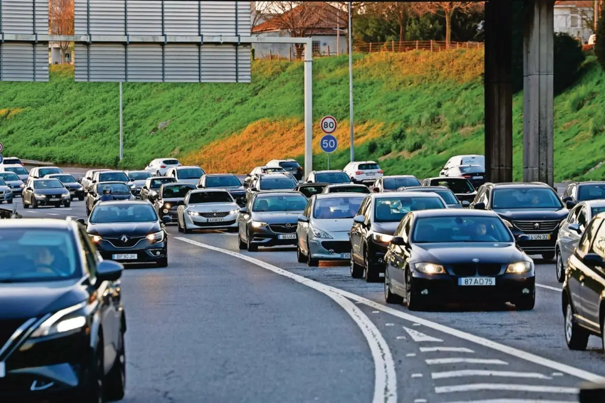 Novas regras do IUC afetam milhares de proprietários de veículos