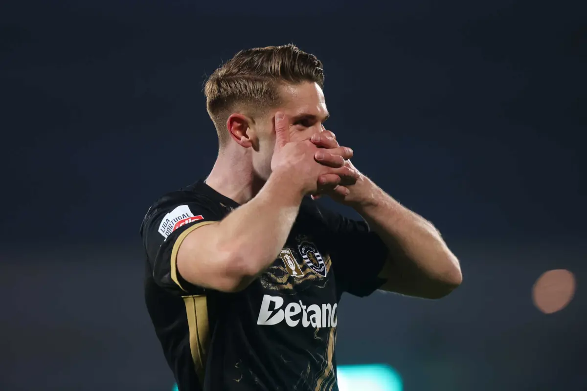 Gyokeres começou no banco no jogo anterior e o cenário repete-se em Leipzig