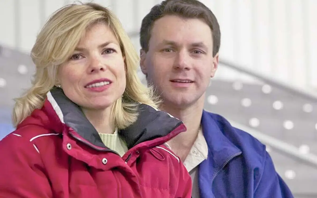 Shishkova e Naumov, que eram casados, venceram o campeonato mundial de patinagem artística em pares em 1994 e viviam nos EUA