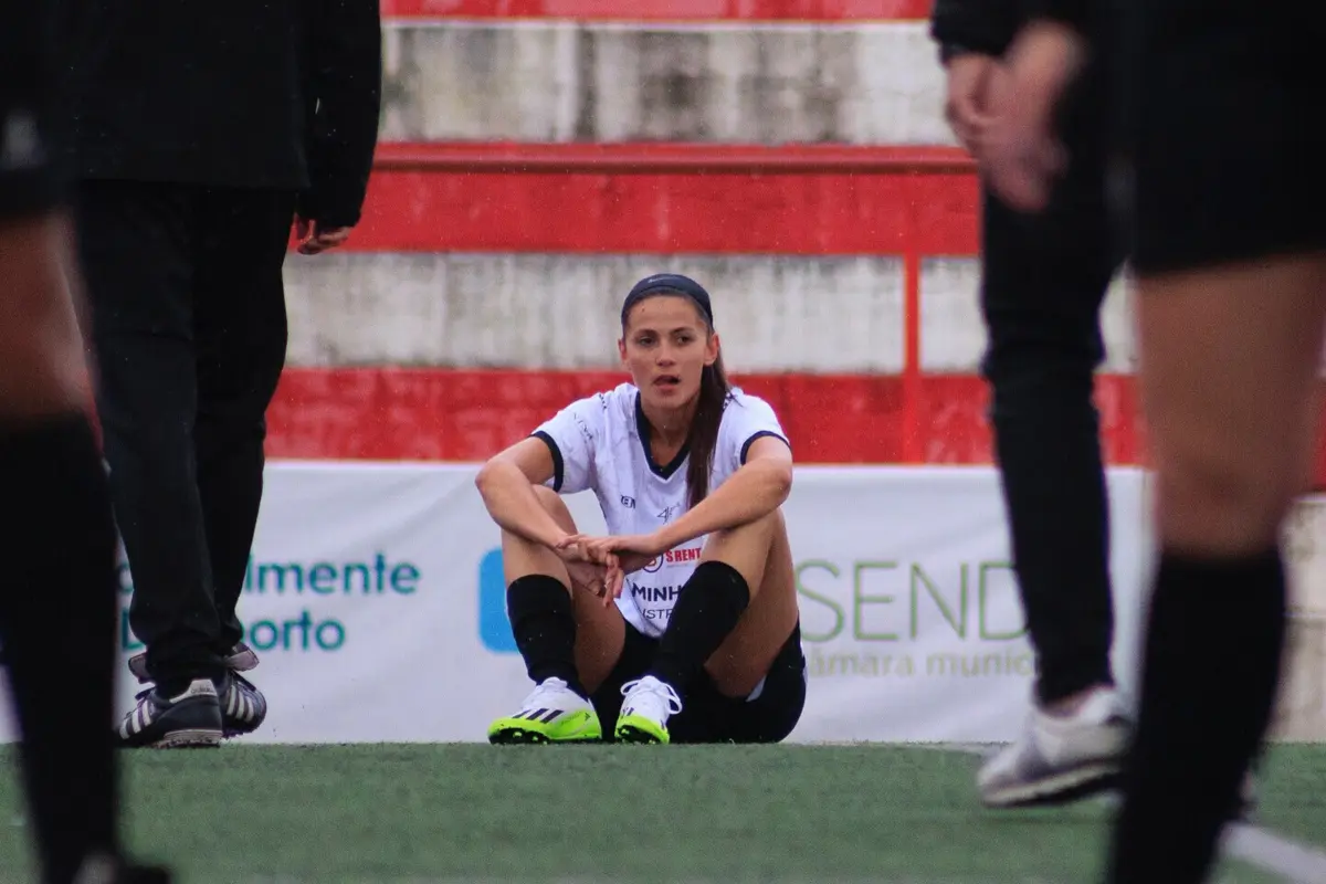 Jéssica Galhofas ficou suspensa de quatro jogos