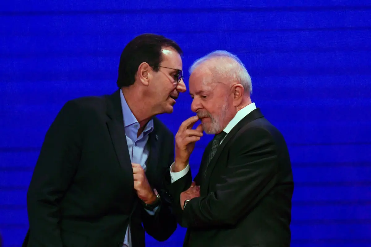 O autarca do Rio de Janeiro, Eduardo Paes, com o presidente do Brasil, Lula da Silva