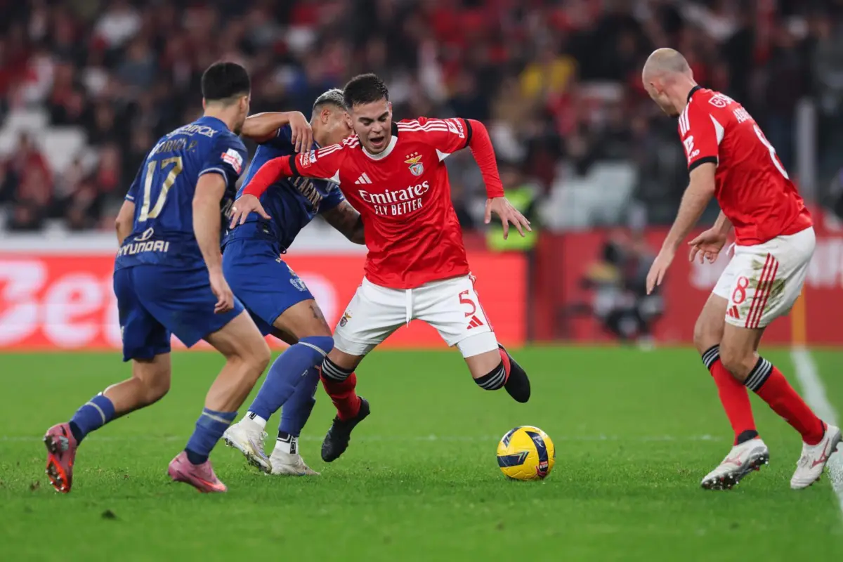 Barrenechea arrisca falhar o jogo com o Estoril