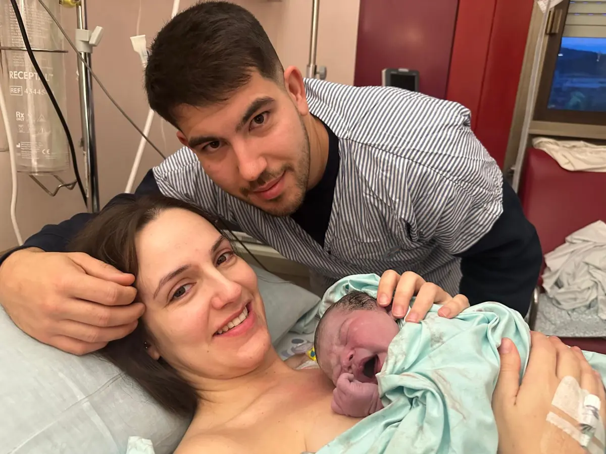 Lara é a segunda filha do casal