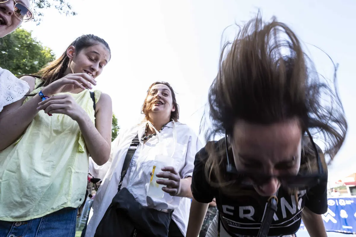Imagem de contexto do artigo Rio Febras: Smartini fazem saltar os festivaleiros em Briteiros
