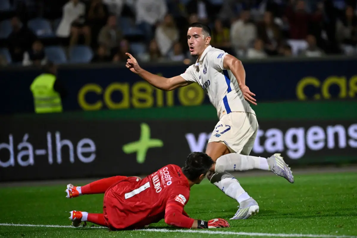 Deniz Gul participou na goleada e voltou aos golos