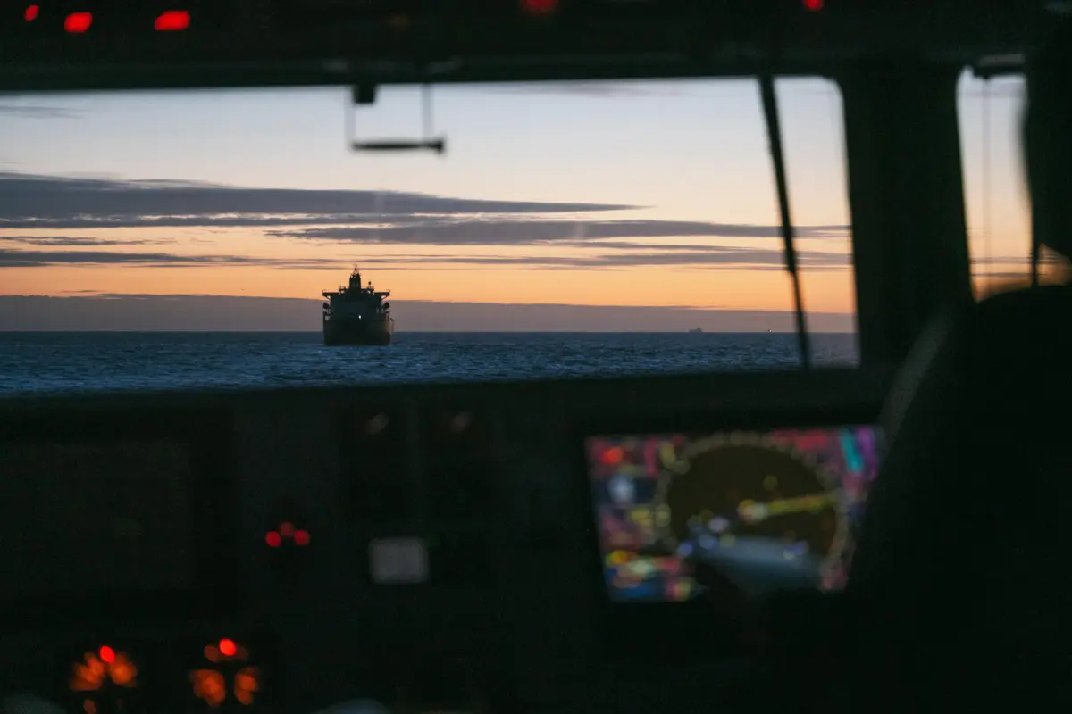 Militares belgas abordaram o petroleiro "Ethera" no Mar do Norte, em frente a Zeebruges