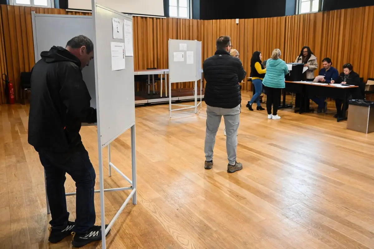 Imagem de contexto do artigo Não há tempestade que demova os eleitores da Marinha Grande