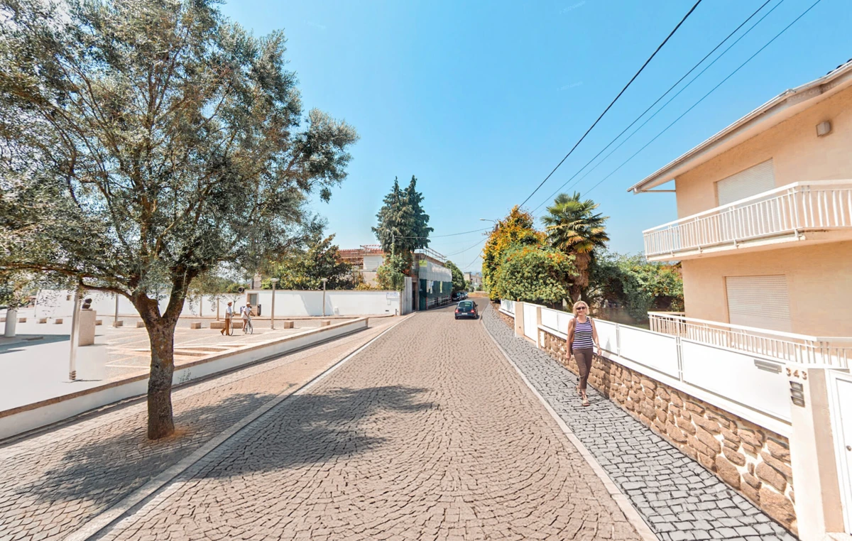 Ruas de acesso à nova ponte serão dotadas de passeios.