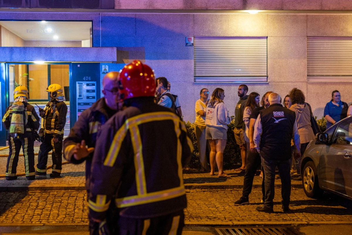 Alerta do incêndio foi dado pelas 21.47 horas